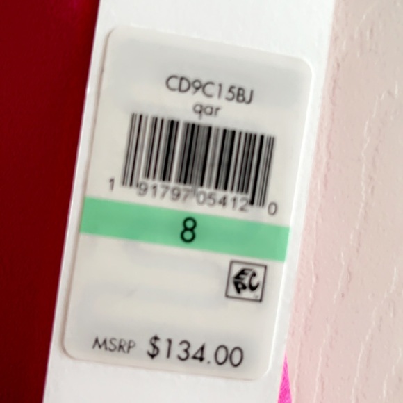 Gorgeous - Picture 3 of 7